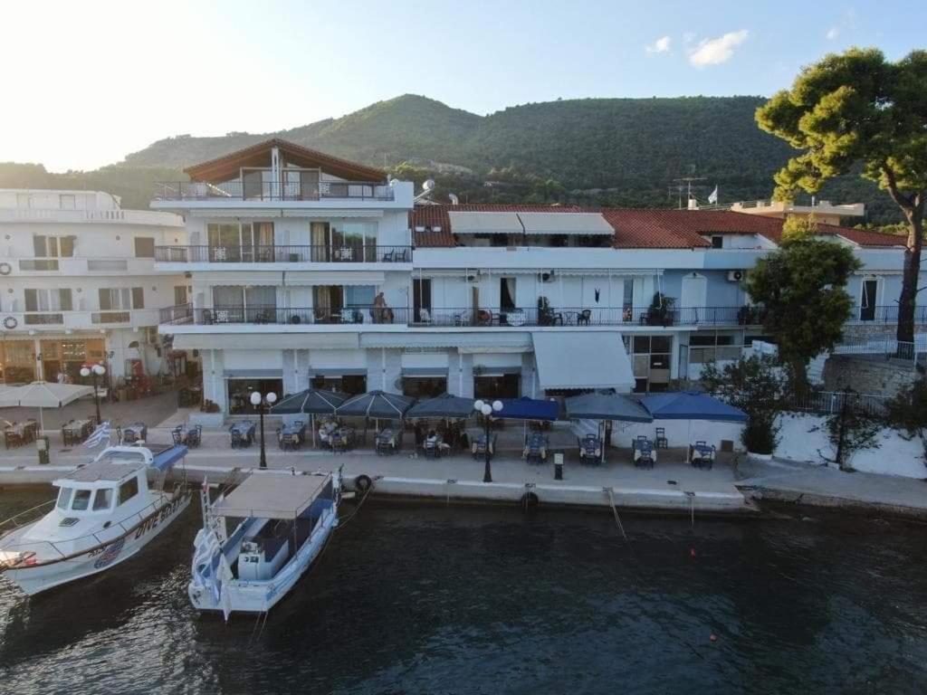 Hotel Mike Epidaurus Bagian luar foto
